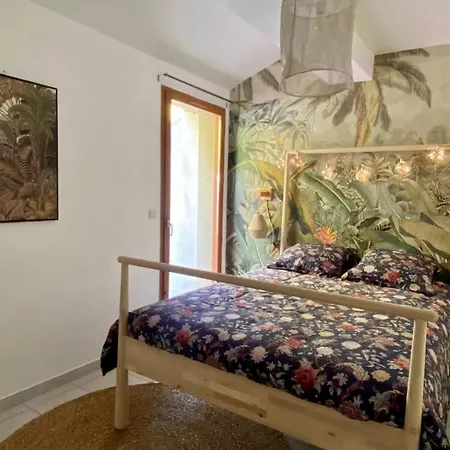 Loft Au Pied Du Luberon Apartment *