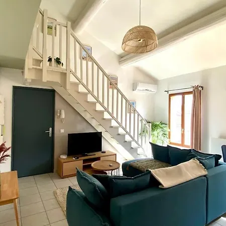 Loft Au Pied Du Luberon Apartment *