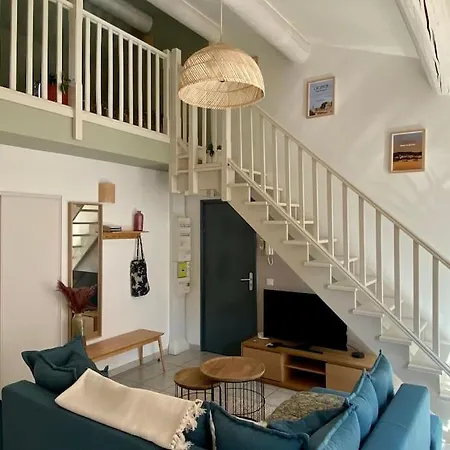 Apartment Loft Au Pied Du Luberon Cadenet